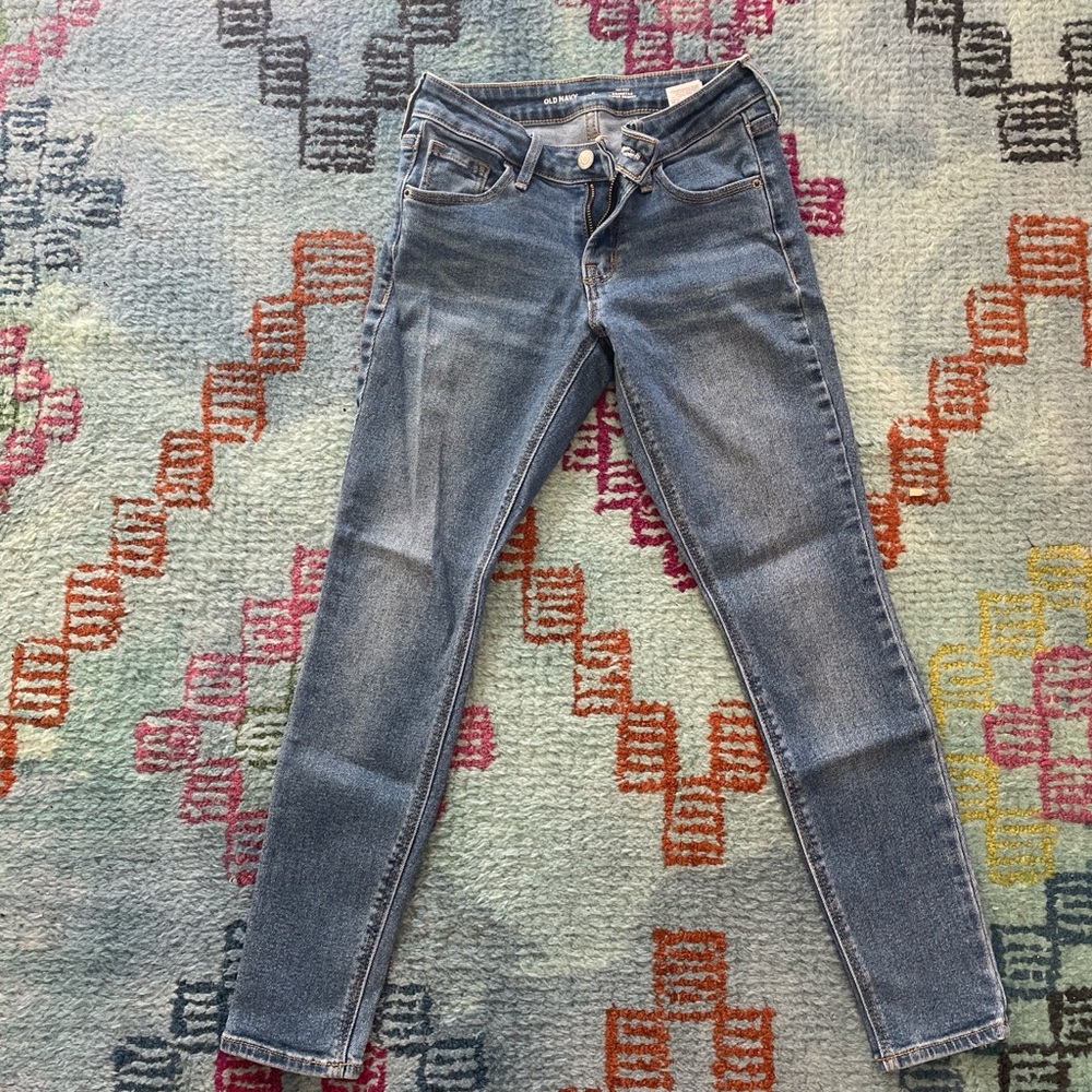 Old Navy Women's Medium Blue Skinny Jeans